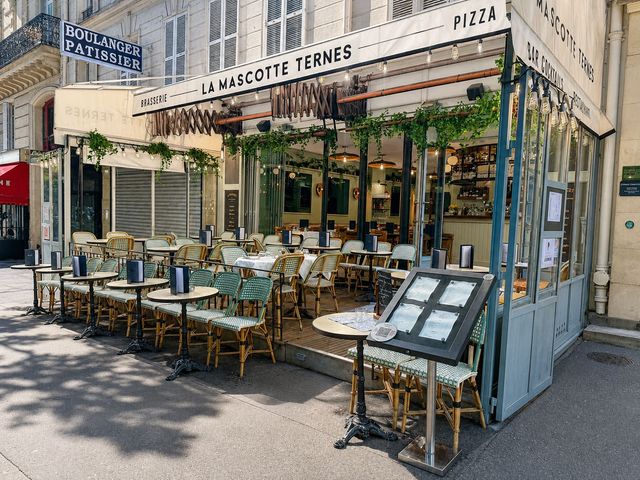  La Mascotte Ternes 